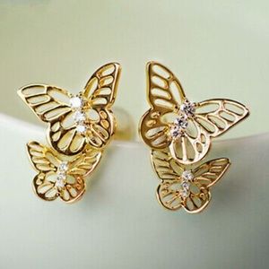 NWT 18k GOLd PLATED Butterflies 🦋 Earrings